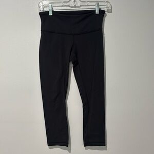 Lululemon Women's Leggings High Waisted Cropped Size 4 Yoga Gym Running Train